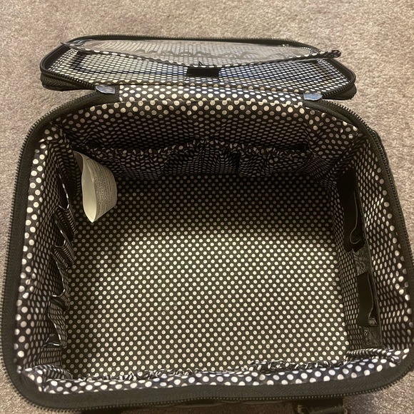 Black makeup case - Picture 16 of 16